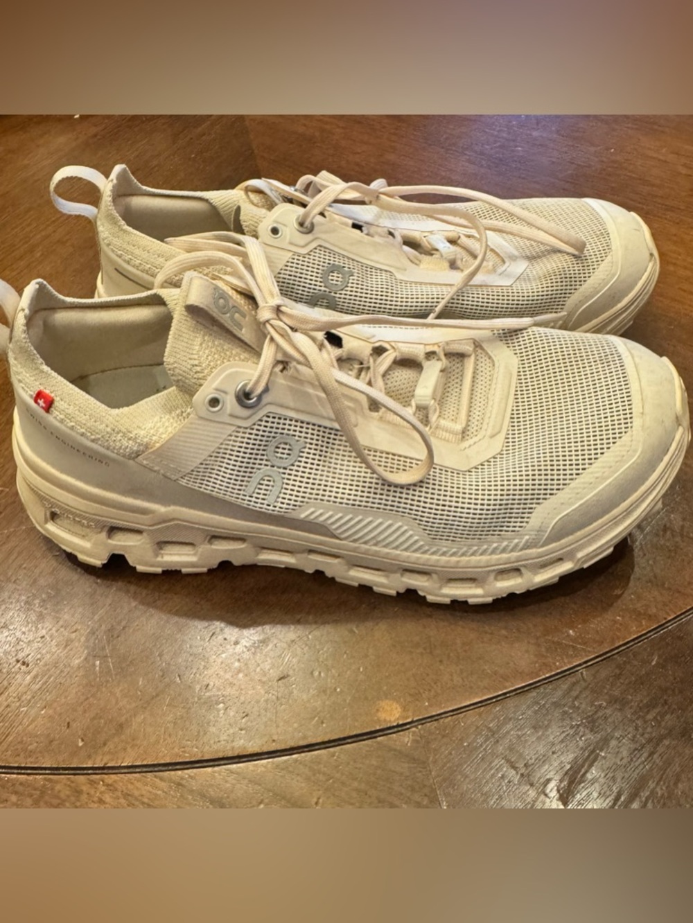 ON On Cloudultra 2 Running Shoes Size 8 1/2 Woman’s  Tunning Athletic Casual